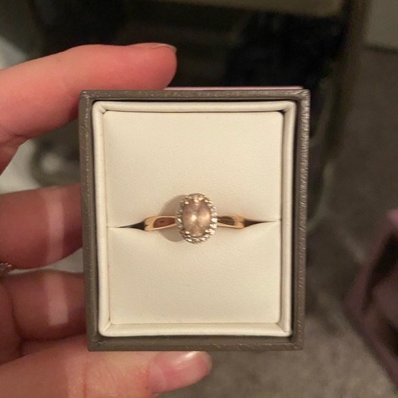 Promise ring - Picture 1 of 6